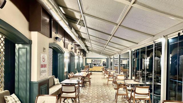 CHARISMA DE LUXE HOTEL - Bary - Starbucks Corner