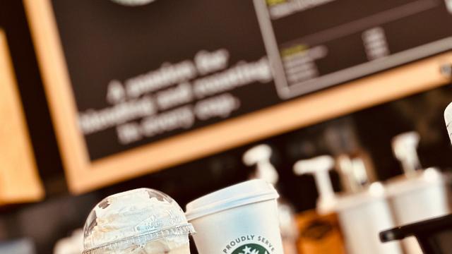 CHARISMA DE LUXE HOTEL - Bary - Starbucks Corner