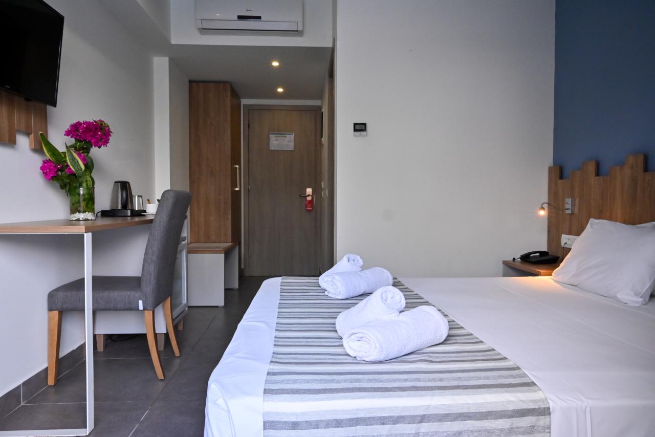 POLLIS HOTEL - Pokoje - Double Standard Room