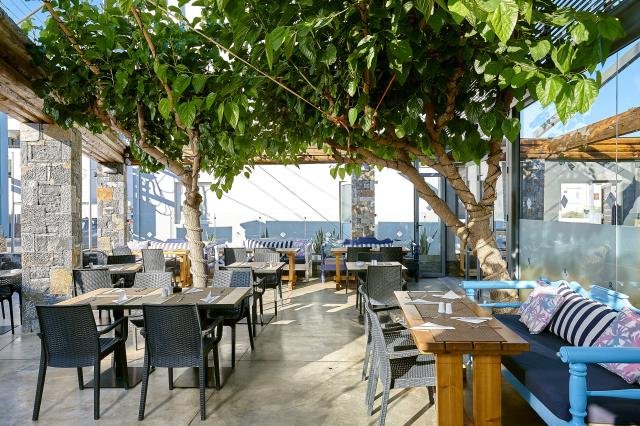 POLLIS HOTEL - Restaurace - Pollis Restaurant