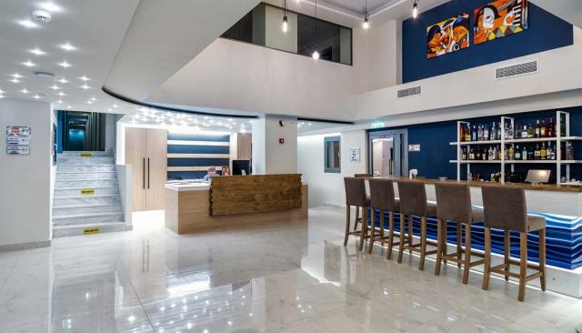 POLLIS HOTEL - Bary - Pollis Bar