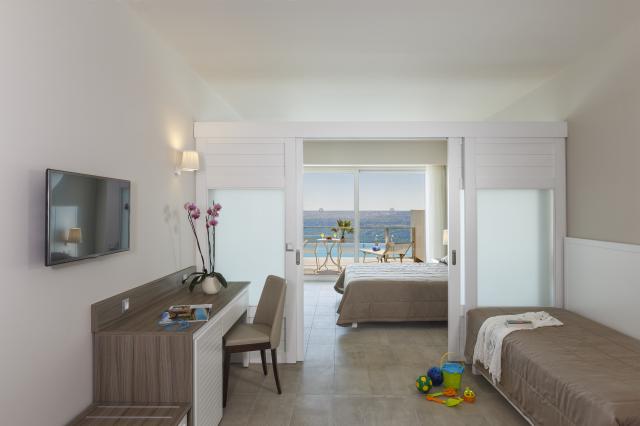 RODOS PRINCESS BEACH HOTEL - Pokoje - EXECUTIVE FAMILY ROOM WIT