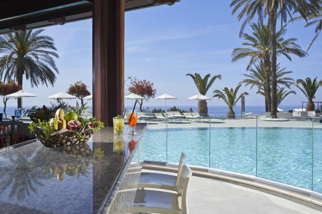 RODOS PRINCESS BEACH HOTEL - Bary - POOL BAR NEPTUNE 