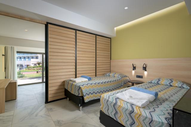AVRA BEACH - Pokoje - FAMILY SUPERIOR GARDEN VIEW BALCONY OR TE