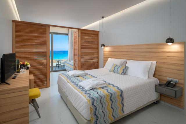 AVRA BEACH - Pokoje - FAMILY SUPERIOR SEA VIEW BALCONY OR TERRA