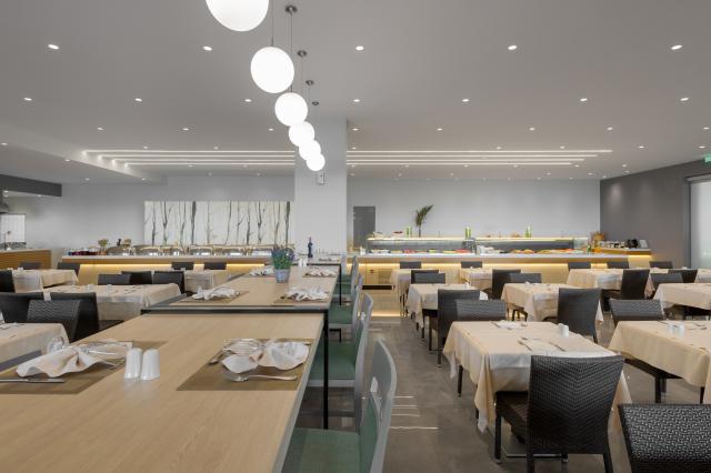 AVRA BEACH - Restaurace - RESTAURANT
