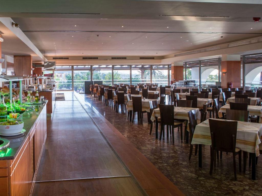OCEANIS BEACH HOTEL - Restaurace - Ocean Restaurant