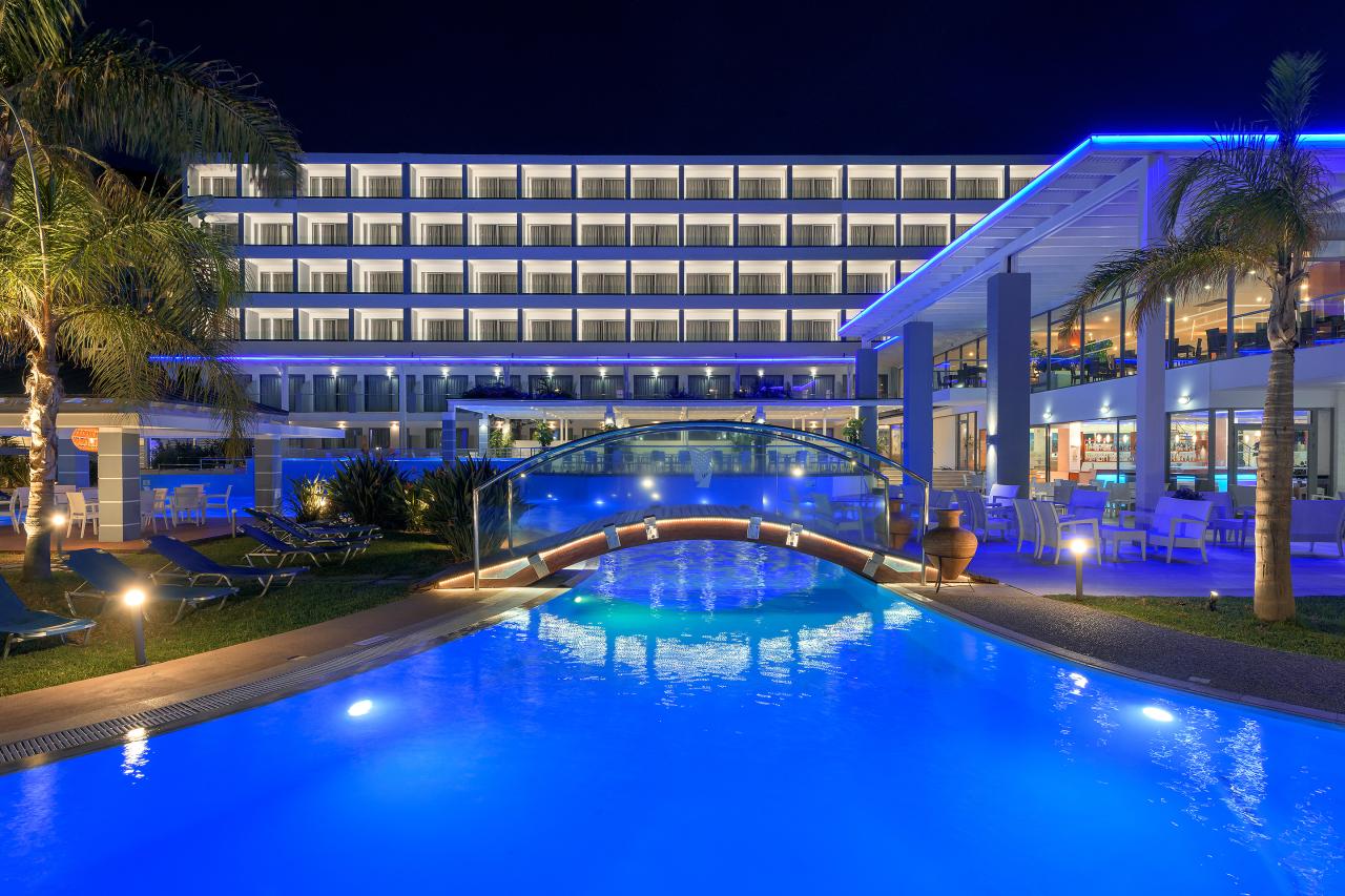 OCEANIS BEACH HOTEL - Restaurace - Pergola Snack Bar