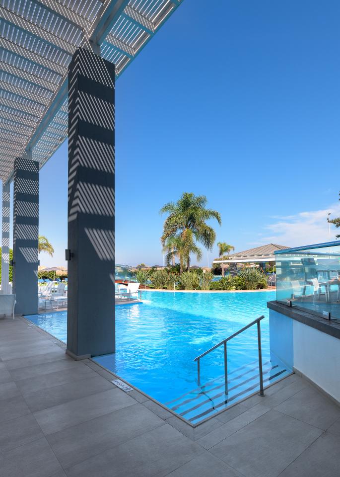 OCEANIS BEACH HOTEL - Bazény - Venkovní bazén
