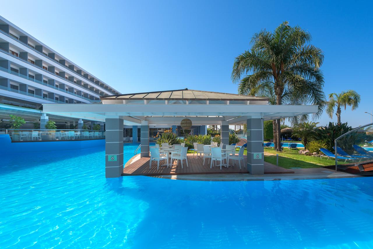 OCEANIS BEACH HOTEL - Bazény - Venkovní bazén