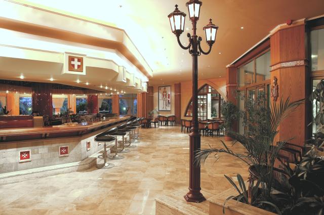 ATRIUM PALACE SPA RESORT & VILLAS - Restaurace -  IL CAVALIERE 