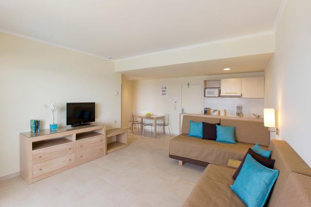 SUN BEACH RESORT - Pokoje - DELUXE SUITE APARTMENT GARDEN VIEW