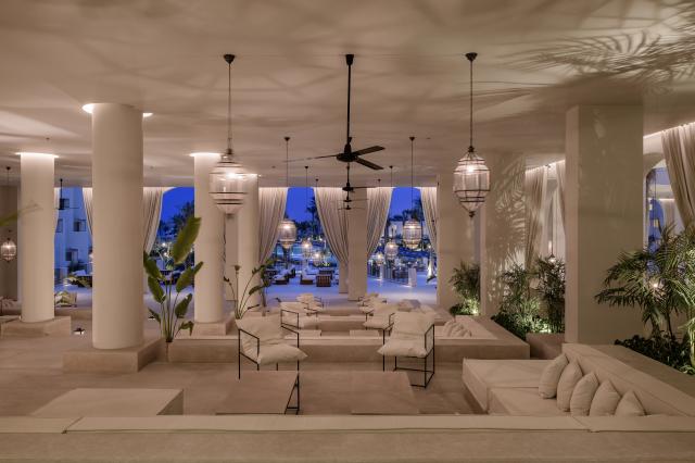 SERRY BEACH RESORT - Restaurace - Dar Lounge