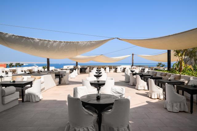 SERRY BEACH RESORT - Restaurace - The Rooftop Terrace