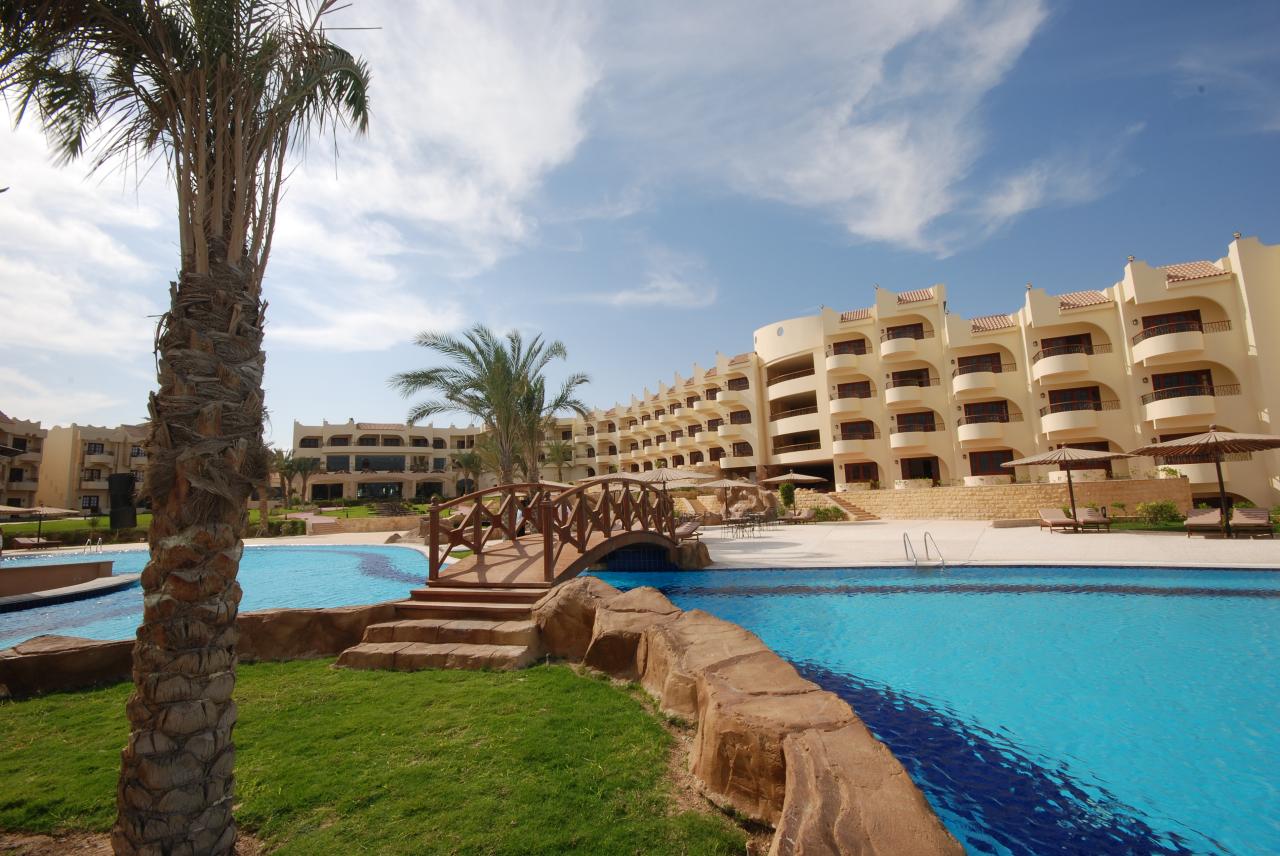 LIFE RESORTS CORAL HILLS - Bazény - Venkovní bazén