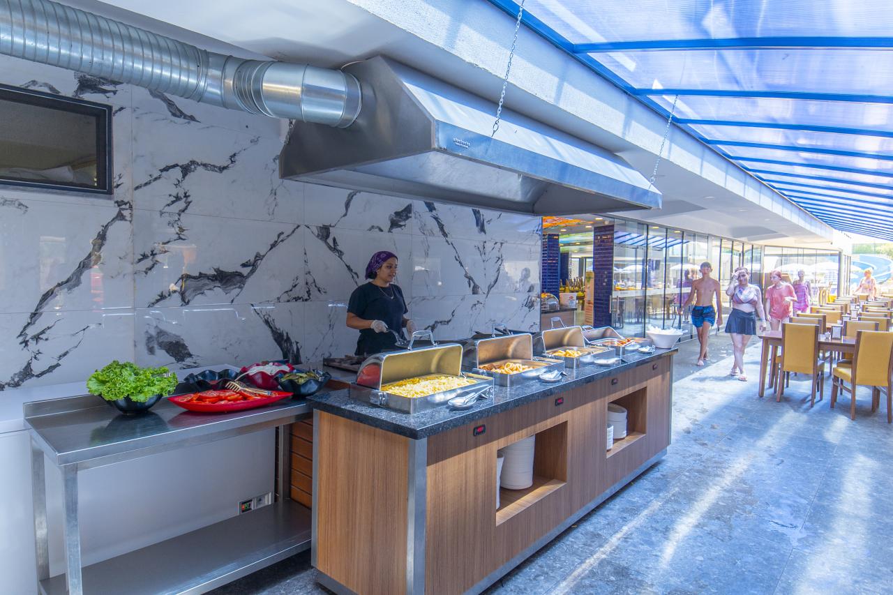 RELAX BEACH HOTEL - Restaurace - RESTAURANT