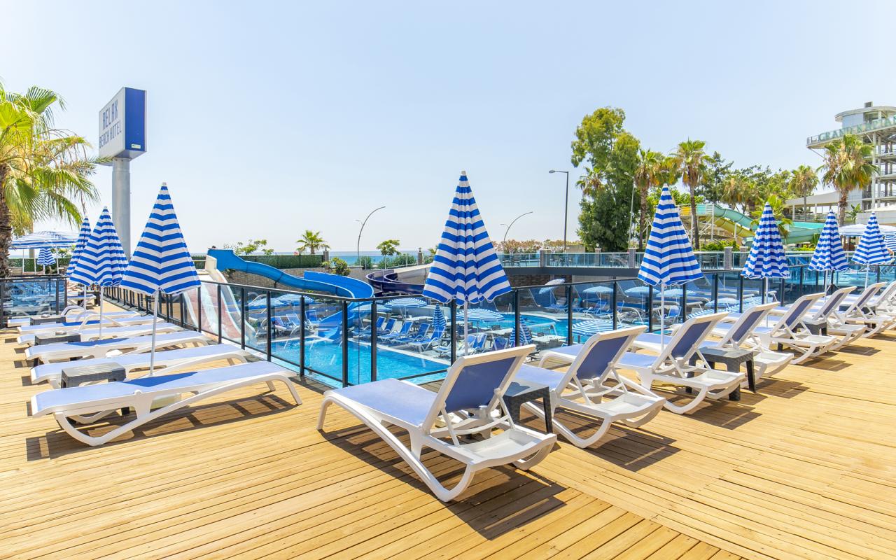 RELAX BEACH HOTEL - Bazény - Venkovní bazén