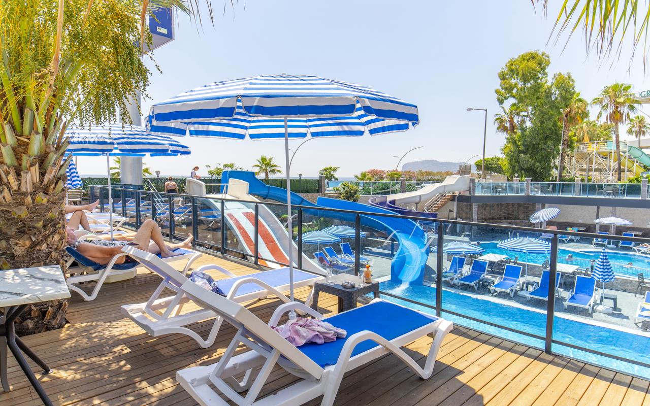 RELAX BEACH HOTEL - Bazény - Venkovní bazén