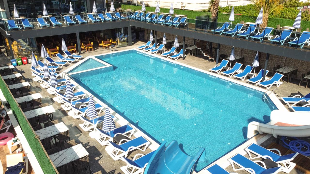 RELAX BEACH HOTEL - Bazény - Venkovní bazén