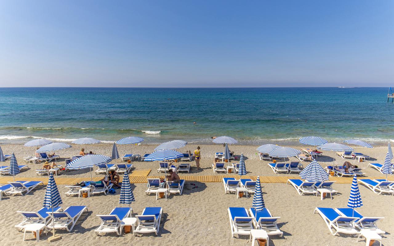 RELAX BEACH HOTEL - Pláž - Pláž
