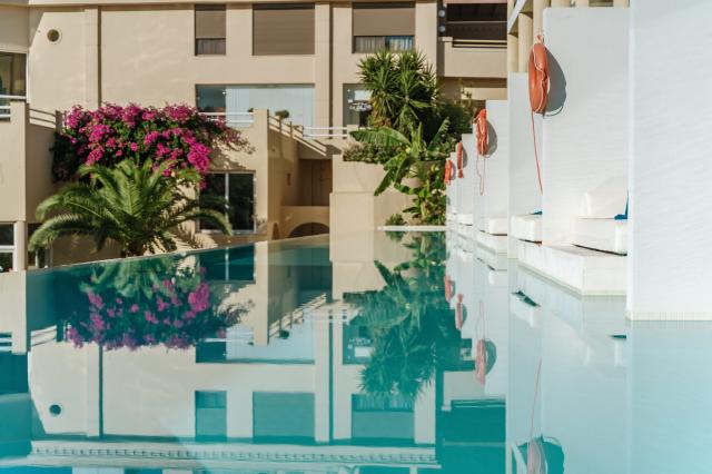 LINDOS ROYAL - Pokoje - SUITE GARDEN VIEW SWIM UP
