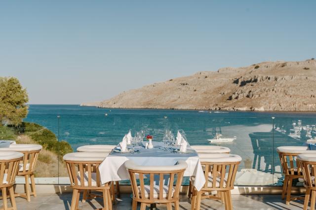 LINDOS ROYAL - Restaurace - MEZE GREEK THEMATIC RESTAURANT