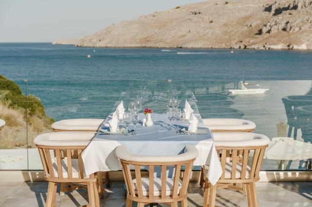 LINDOS ROYAL - Restaurace - MEZE GREEK THEMATIC RESTAURANT