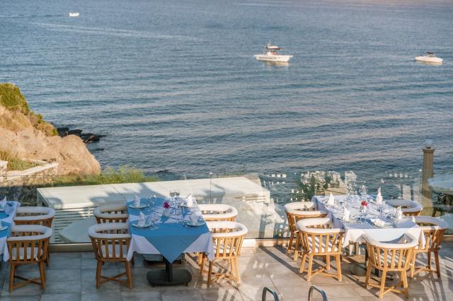 LINDOS ROYAL - Restaurace - MEZE GREEK THEMATIC RESTAURANT