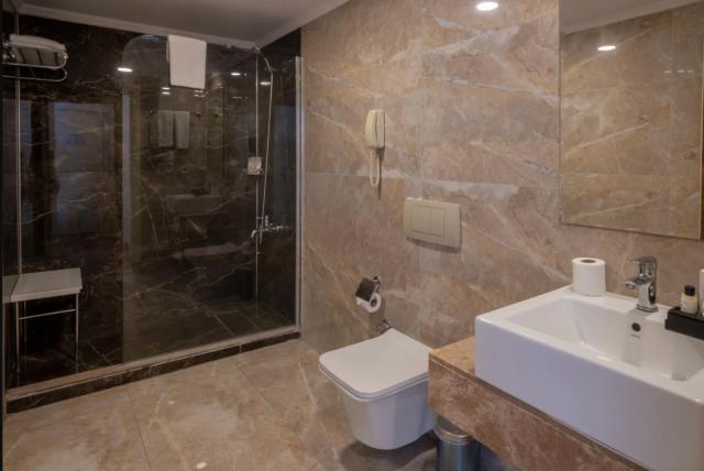 FORE RESORT & SPA - Pokoje - STANDARD ROOM WITHOUT BALCONY