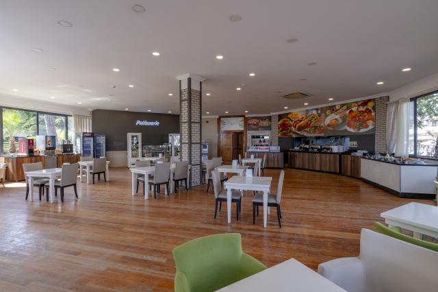 FORE RESORT & SPA - Restaurace - Breeze Restaurant