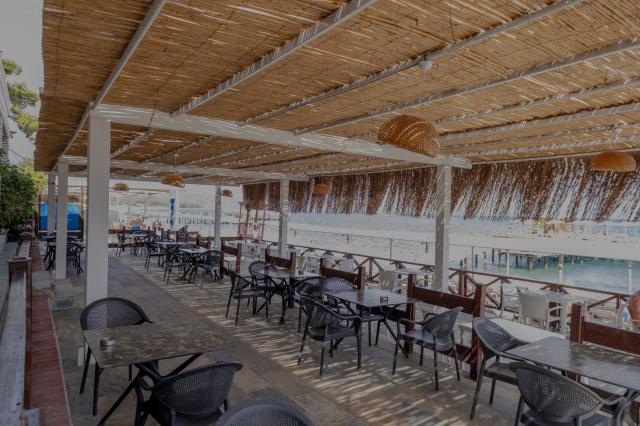 FORE RESORT & SPA - Bary - Breeze Bar ( Beach Bar )