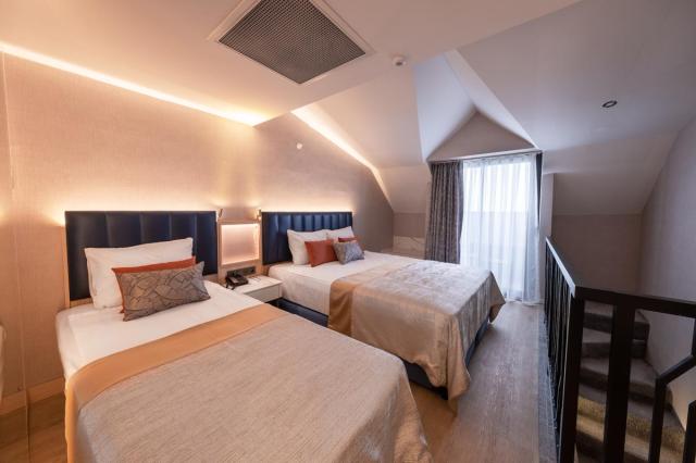 LAGO HOTEL - Pokoje - TINY ATTIC SEA VIEW