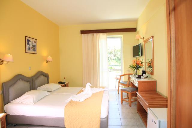 DEDALOS BEACH - Pokoje - DOUBLE BALCONY OR TERRACE ECONOMY