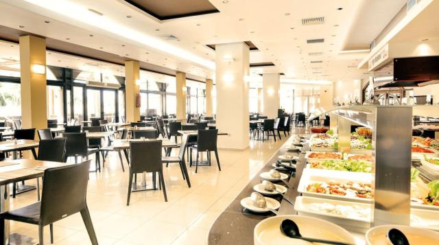 SOL BY MELIA COSMOPOLITAN RHODES - Restaurace -  Main restauran