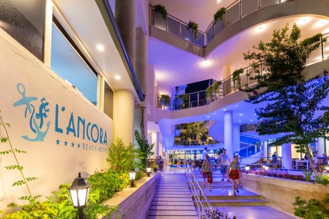 LANCORA BEACH HOTEL - Obecné - Hlavní budova