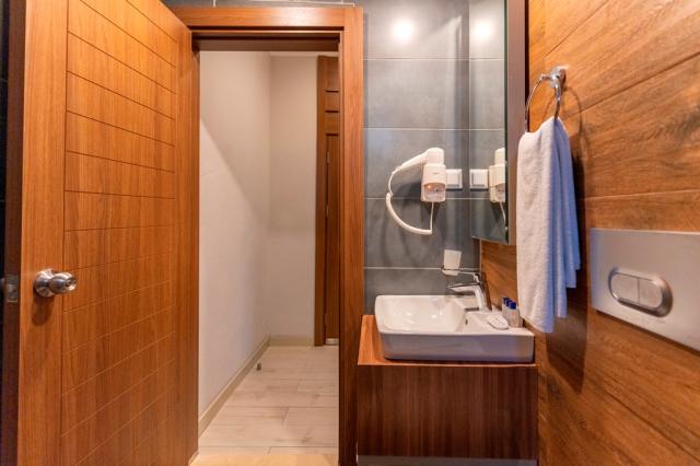 LANCORA BEACH HOTEL - Pokoje - COMFORT STANDART ROOM