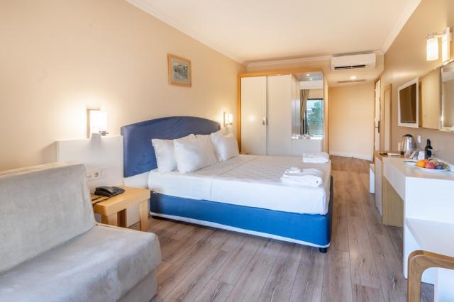 LANCORA BEACH HOTEL - Pokoje - COMFORT STANDART ROOM