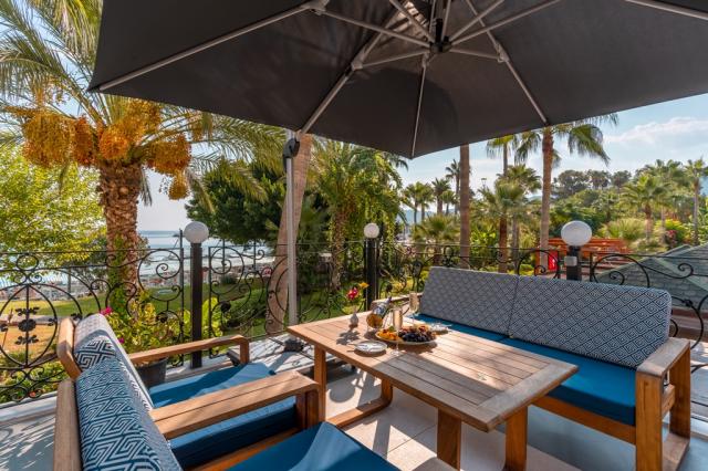 LANCORA BEACH HOTEL - Restaurace - PATISSERIE