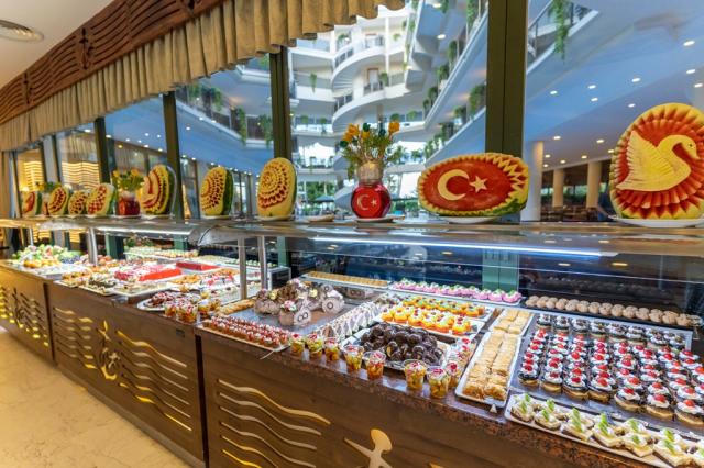 LANCORA BEACH HOTEL - Restaurace - MAIN RESTAURANT