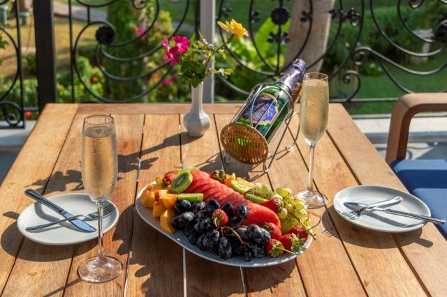 LANCORA BEACH HOTEL - Restaurace - PATISSERIE
