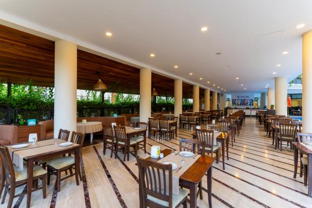 LANCORA BEACH HOTEL - Restaurace - MAIN RESTAURANT