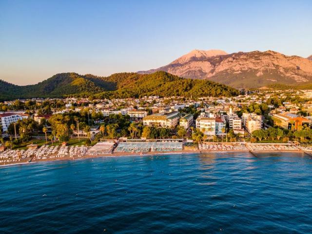 LANCORA BEACH HOTEL - Obecné - Hlavní budova