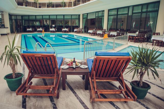 LANCORA BEACH HOTEL - Bazény - Hlavní budova