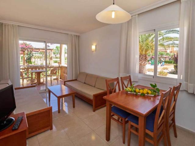 APARTHOTEL CIUDAD LAUREL - Pokoje - APARTMENT  GARDEN VIEW BALC