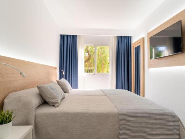APARTHOTEL CIUDAD LAUREL - Pokoje - APARTMENT PREMIUM BALCONY O