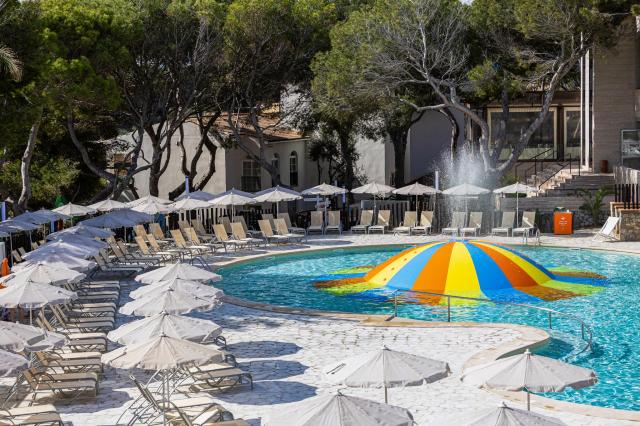 VIVA CALA MESQUIDA RESORT & SPA - Bazény - Venkovní bazén
