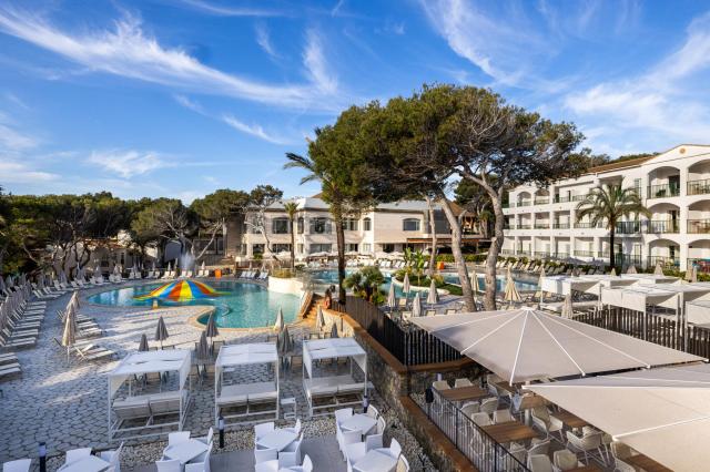 VIVA CALA MESQUIDA RESORT & SPA - Bazény - Venkovní bazén
