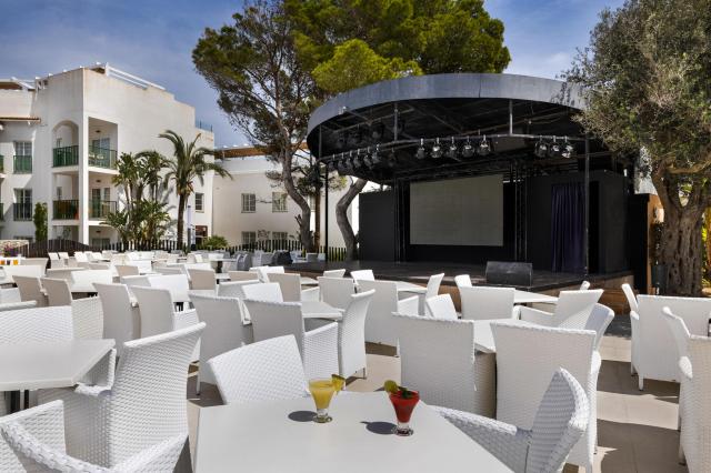 VIVA CALA MESQUIDA RESORT & SPA - Restaurace - El Patio