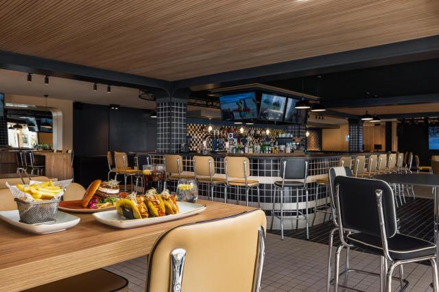 VIVA CALA MESQUIDA RESORT & SPA - Restaurace - Sports Bar