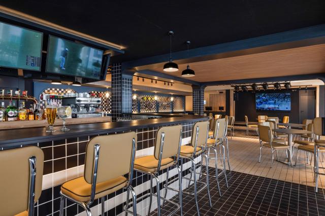VIVA CALA MESQUIDA RESORT & SPA - Restaurace - Sports Bar